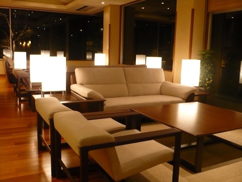 Wadoh Hotel Minano Bagian luar foto