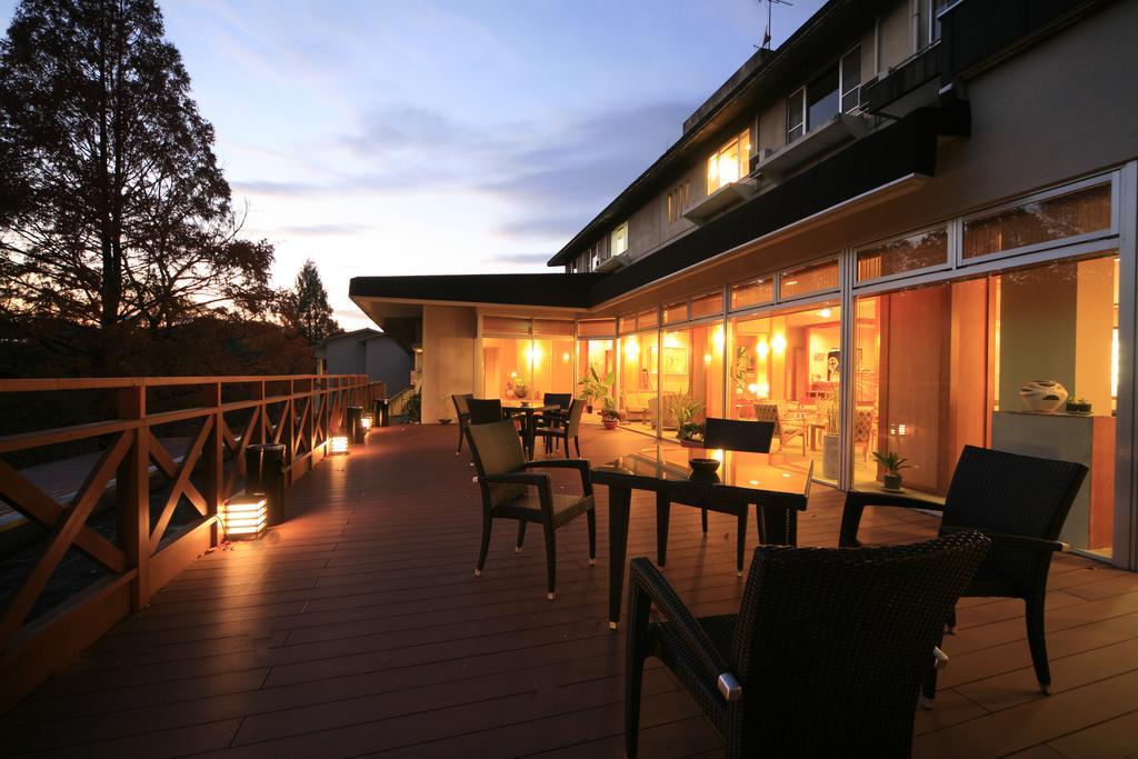 Wadoh Hotel Minano Bagian luar foto