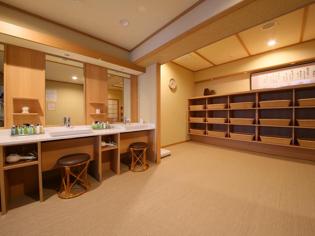 Wadoh Hotel Minano Bagian luar foto