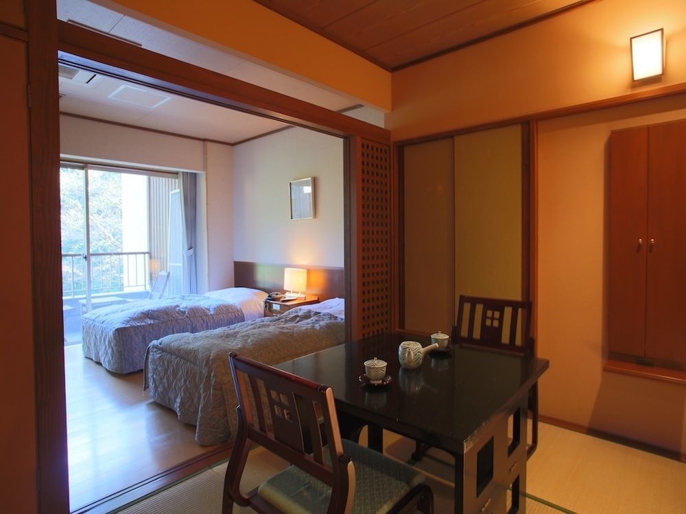 Wadoh Hotel Minano Bagian luar foto