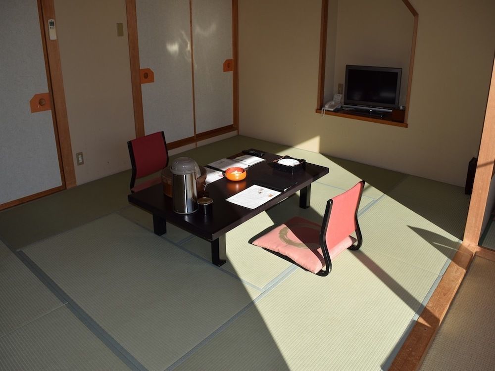 Wadoh Hotel Minano Bagian luar foto